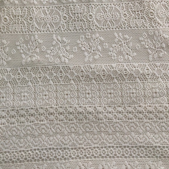 Hollister Crop Top - Picture 6 of 11